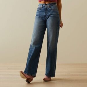 Ariat Ultra High Rise Tomboy Wide Jean